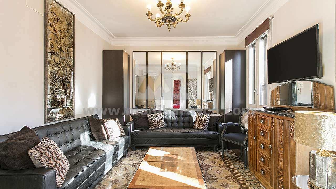 Arago 345 Apartment